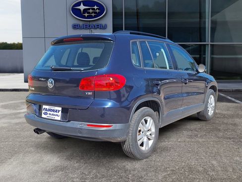 Used 2016 Volkswagen Tiguan S image 6