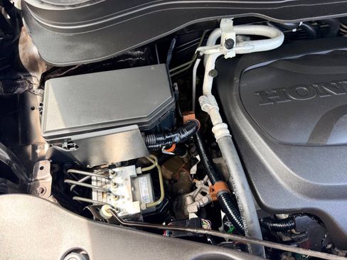Used 2020 Honda Passport Touring image 13