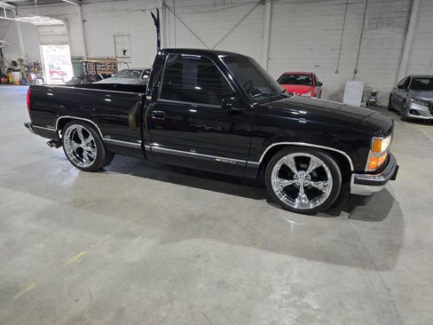 Used 1990 Chevrolet Silverado 1500 2WD Regular Cab image 20