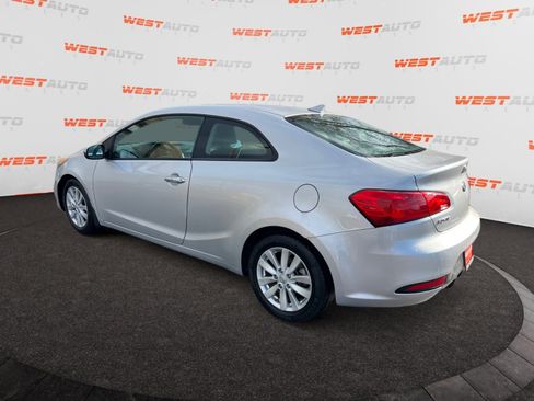 Used 2015 Kia Forte Koup EX w/ EX Premium Package image 3