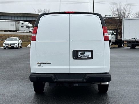 New 2026 Chevrolet Express 2500 w/ Driver Convenience Package RWD image 13