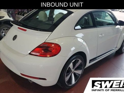 Used 2014 Volkswagen Beetle R-Line FWD image 2