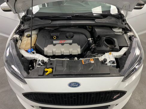 Used 2016 Ford Focus ST FWD image 44