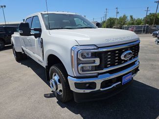 New 2026 Ford F350 Lariat w/ Lariat Ultimate Package AWD/4WD video 2