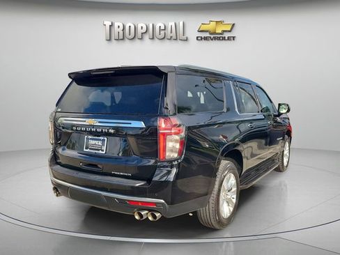 Used 2024 Chevrolet Suburban Premier AWD/4WD image 3