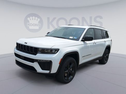 New 2026 Jeep Grand Cherokee L Limited w/ Limited Altitude Package AWD/4WD image 1
