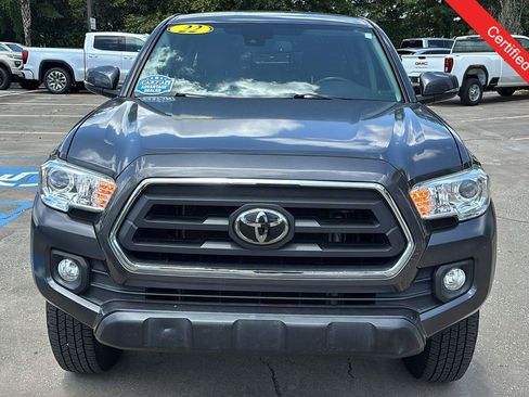 Used 2022 Toyota Tacoma SR5 w/ Technology Package RWD image 2