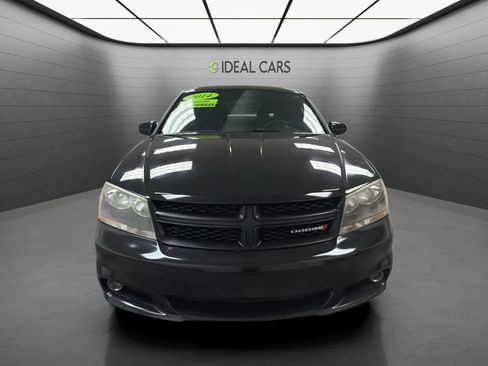 Used 2014 Dodge Avenger SXT w/ Blacktop Package FWD image 2