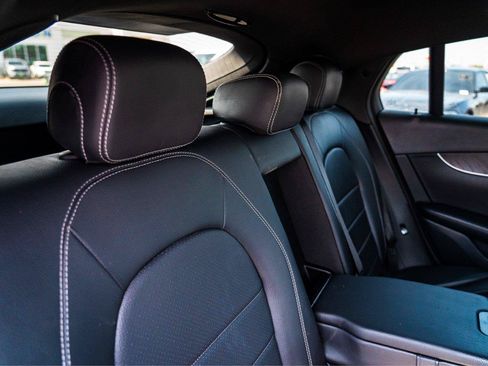 Used 2018 Mercedes-Benz GLC 300 4MATIC Coupe image 25