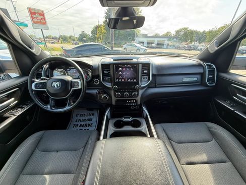 Used 2020 RAM 1500 Big Horn AWD/4WD image 30