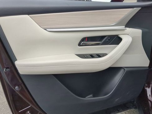 Used 2024 MAZDA CX-90 3.3 Turbo S w/ Premium Package image 21