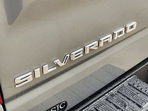 Used 2025 Chevrolet Silverado 1500 LTZ w/ Technology Package AWD/4WD image 9