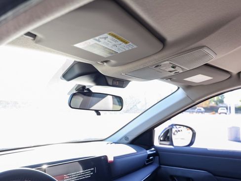 New 2026 Nissan Kicks SR image 13