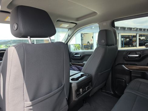 Used 2021 Chevrolet Silverado 1500 LT Trail Boss w/ Convenience Package II AWD/4WD image 12