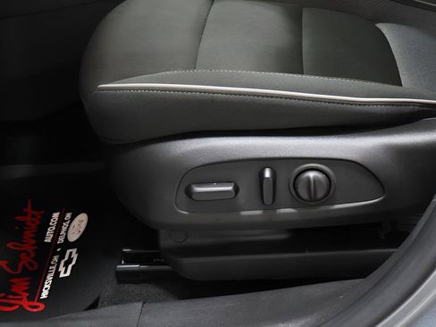 Used 2023 Chevrolet TrailBlazer LT w/ LPO, Blackout Package image 19