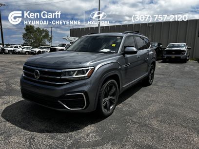 Used 2021 Volkswagen Atlas SE w/ Panoramic Sunroof Package