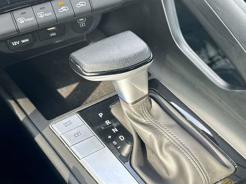 Used 2024 Hyundai Elantra SEL FWD image 22