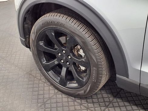 Certified 2024 Ford Explorer ST-Line w/ Class IV Trailer Tow Package AWD/4WD image 30