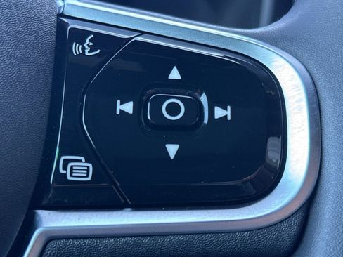 Certified 2026 Volvo V60 B5 Cross Country Plus w/ Climate Package image 29