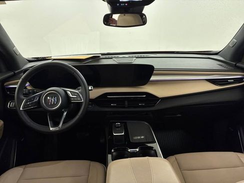 Used 2025 Buick Enclave Preferred w/ Power Package image 20