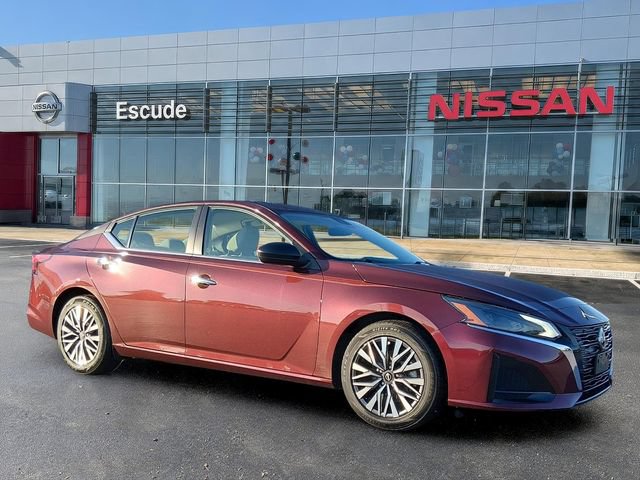Used 2025 Nissan Altima 2.5 SV FWD 360° Tour