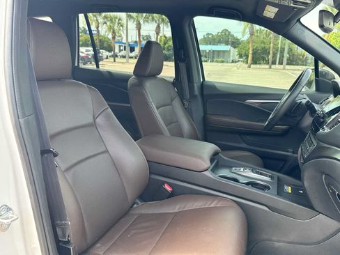Certified 2024 Honda Passport EX-L image 26