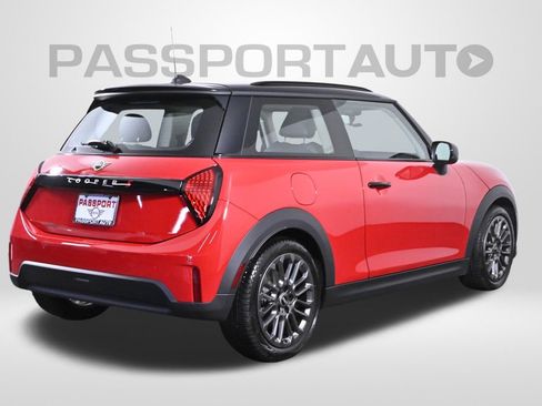 Used 2025 MINI Cooper S image 9