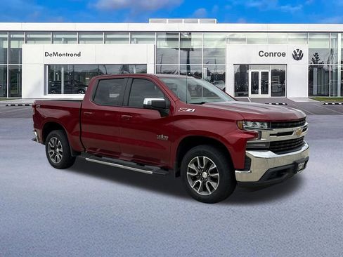 Used 2021 Chevrolet Silverado 1500 LT AWD/4WD image 3