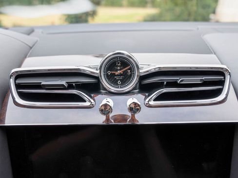 Used 2022 Bentley Bentayga Speed image 35