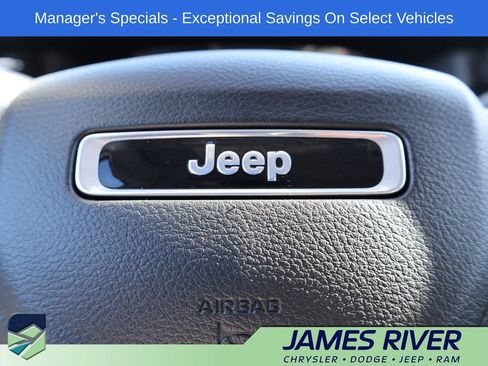 Used 2022 Jeep Compass Limited AWD/4WD image 26