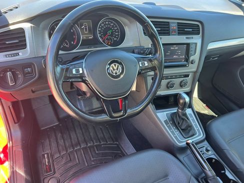 Used 2015 Volkswagen Golf SE w/ Lighting Package FWD image 14