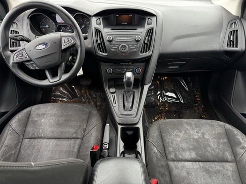 Used 2015 Ford Focus SE image 8