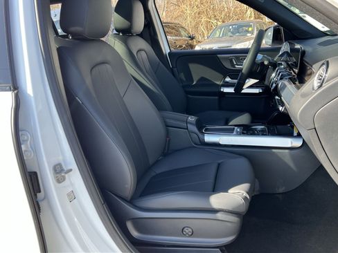 New 2026 Mercedes-Benz GLB 250 4MATIC image 26