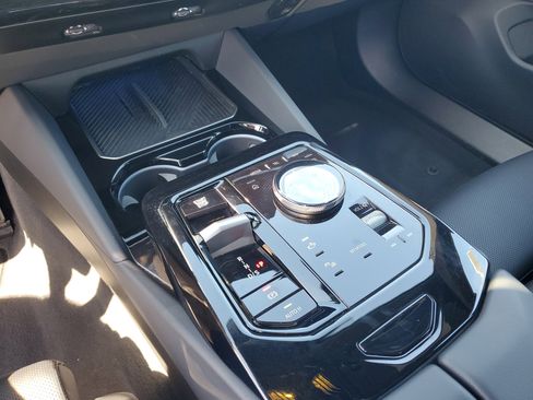 Used 2026 BMW 530i xDrive image 25