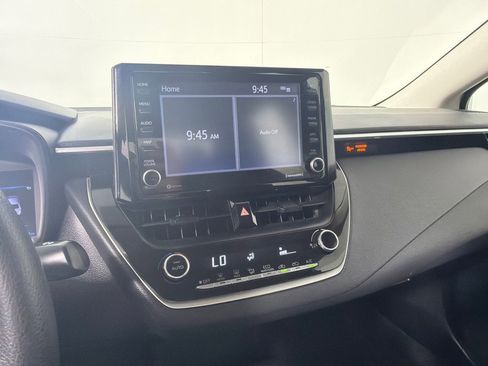 Used 2022 Toyota Corolla LE FWD image 15
