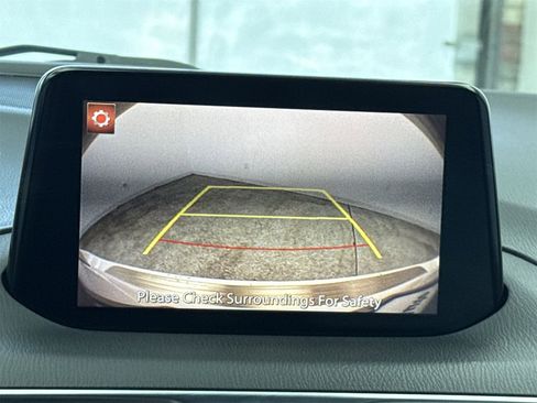 Used 2018 MAZDA MAZDA3 Grand Touring image 26