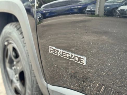 Used 2016 Jeep Renegade Sport w/ Power & Air Group image 26