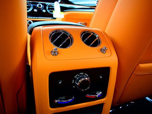 Used 2025 Rolls-Royce Ghost AWD/4WD image 43