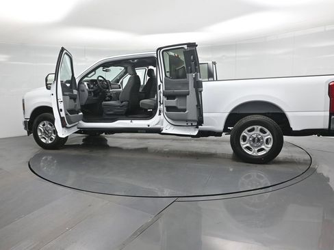 New 2026 Ford F250 XLT image 29