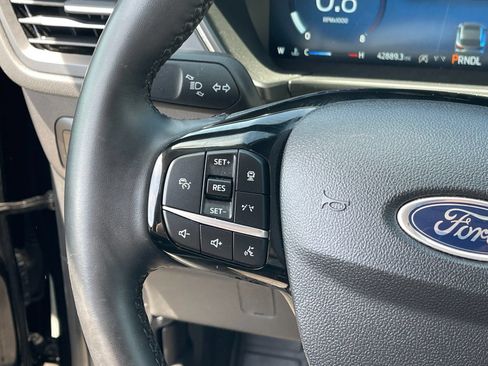 Used 2024 Ford Escape Platinum AWD/4WD image 27