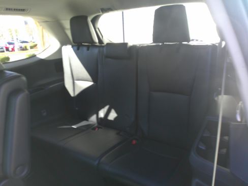 Used 2024 Toyota Grand Highlander Limited image 30