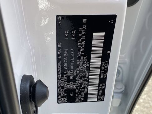Certified 2026 Toyota Highlander XLE AWD/4WD image 37