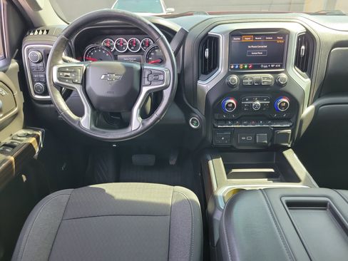 Used 2021 Chevrolet Silverado 1500 LT Trail Boss w/ Convenience Package II AWD/4WD image 10