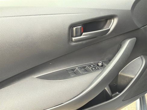 Used 2023 Toyota Corolla LE image 30