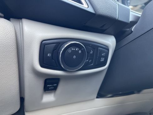 Used 2019 Lincoln Nautilus Select image 22