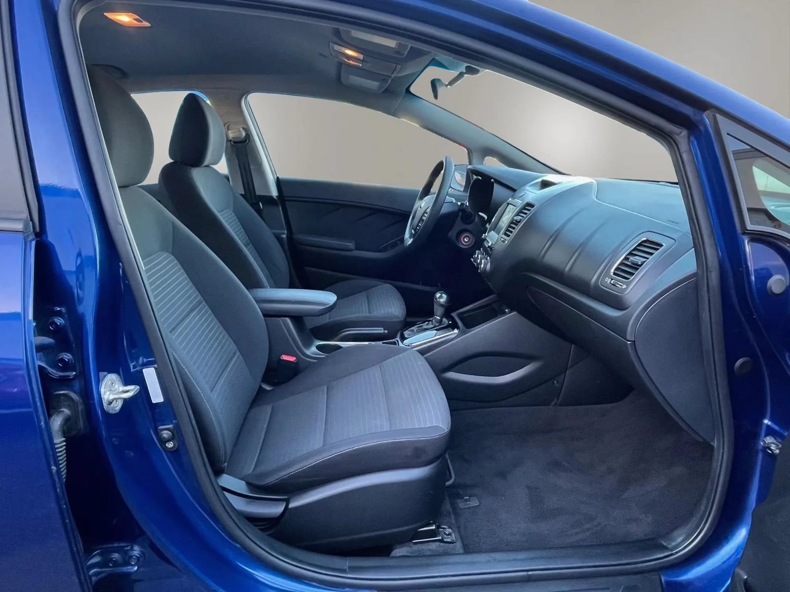 Used 2018 Kia Forte LX w/ LX Popular Package FWD image 10