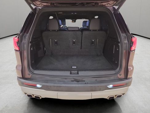 Used 2024 GMC Acadia Elevation image 23