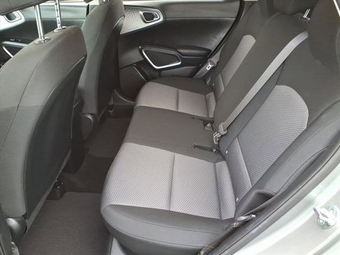 Used 2024 Kia Soul LX w/ Option Group 015 FWD image 13
