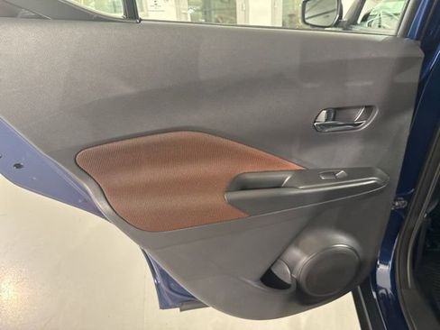 Used 2018 Nissan Kicks SR FWD image 18