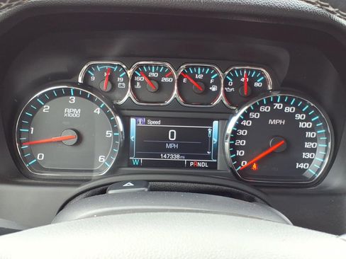 Used 2017 GMC Yukon SLT AWD/4WD image 29